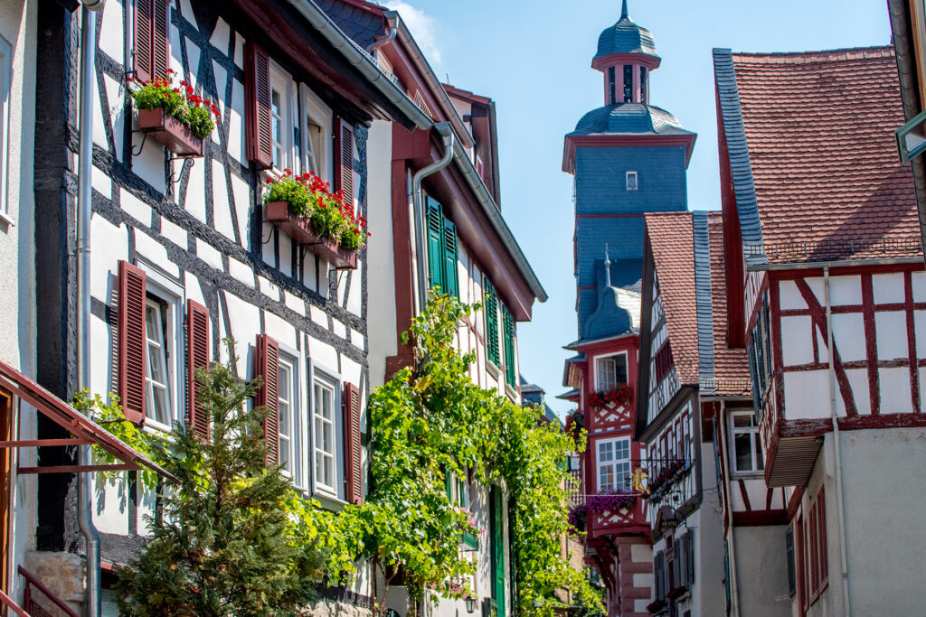 Altstadt Heppenheim Ferienwohnungen das schiefe Haus